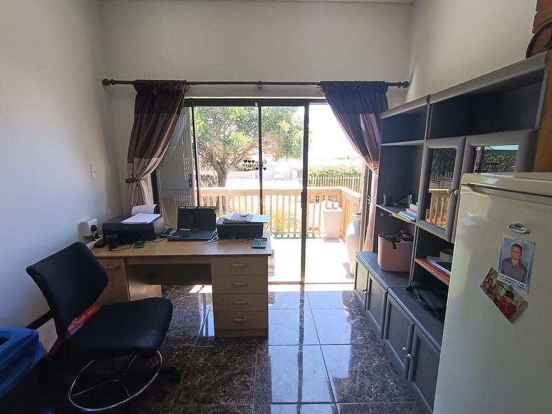 4 Bedroom Property for Sale in Heiderand Western Cape